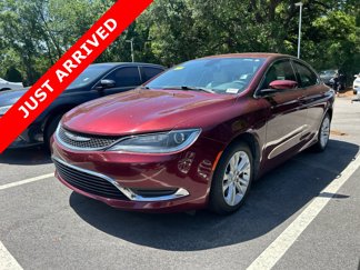 Used 2017 Chrysler 200 Limited Platinum image 1