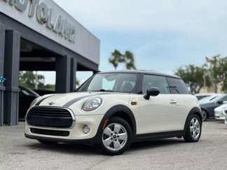 Used 2016 MINI Cooper 2-Door Hardtop image 1