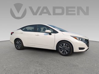 Used 2024 Nissan Versa SV image 1