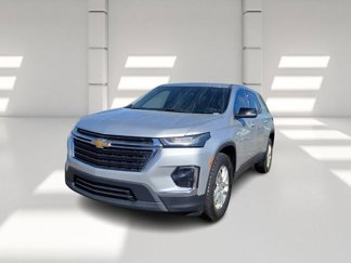 Used 2022 Chevrolet Traverse LS image 1