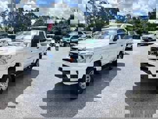 Used 2013 Toyota Tacoma PreRunner image 1
