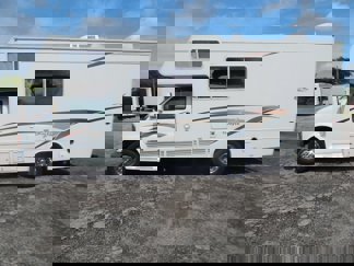 Used 2000 Chevrolet Express 3500 image 1