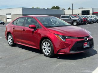 Used 2022 Toyota Corolla LE image 1
