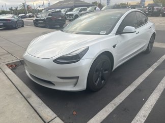 Used 2021 Tesla Model 3 Standard Range Plus image 1
