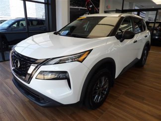 Used 2021 Nissan Rogue S image 1