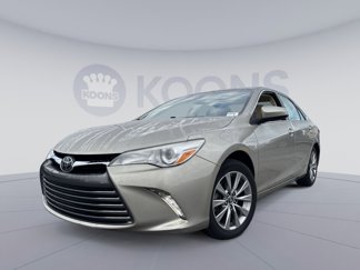 Used 2017 Toyota Camry XLE image 1