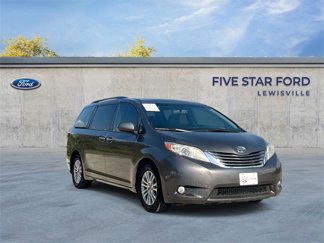 Used 2017 Toyota Sienna XLE Premium video 1