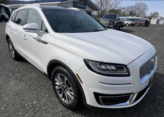Used 2019 Lincoln Nautilus Select image 1