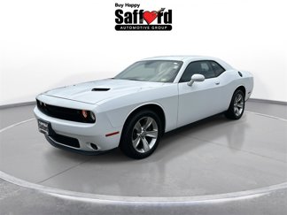 Used 2017 Dodge Challenger SXT w/ Driver Convenience Group image 1