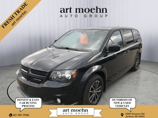 Used 2019 Dodge Grand Caravan SE image 1