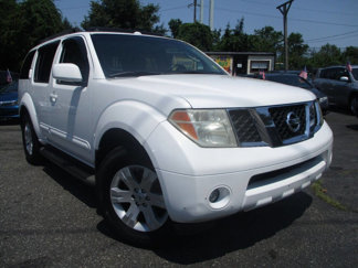 Used 2007 Nissan Pathfinder LE image 1