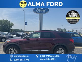 Used 2022 Ford Explorer XLT w/ Equipment Group 202A image 1