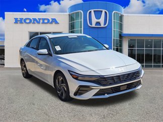 Used 2024 Hyundai Elantra SEL w/ Convenience Package image 1