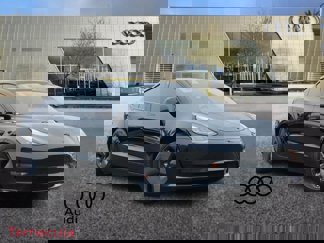 Used 2018 Tesla Model 3 Long Range image 1