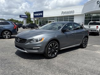 Used 2016 Volvo S60 T5 Cross Country Platinum image 1