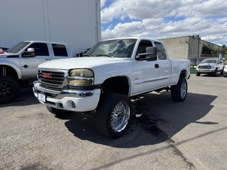 Used 2003 GMC Sierra 2500 SLE w/ Skid Plate Package image 1