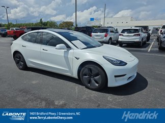 Used 2020 Tesla Model 3 Standard Range image 1