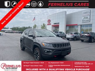Used 2019 Jeep Compass Trailhawk w/ Cold Weather Group image 1