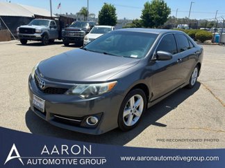 Used 2014 Toyota Camry L image 1