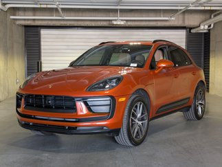 Certified 2022 Porsche Macan image 1
