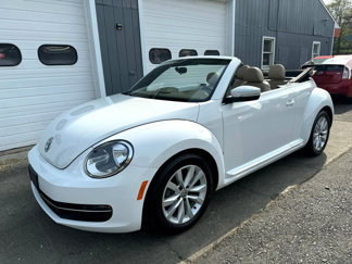 Used 2014 Volkswagen Beetle TDI image 1