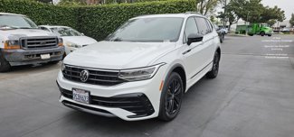 Used 2022 Volkswagen Tiguan SE R-Line image 1