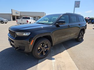 New 2025 Jeep Grand Cherokee L Laredo image 1
