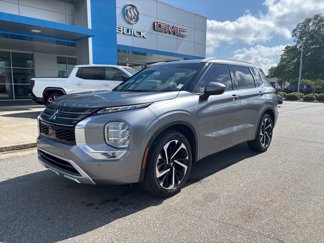 Used 2022 Mitsubishi Outlander SEL image 1