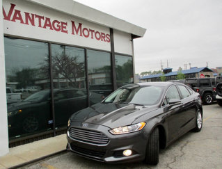 Used 2016 Ford Fusion SE w/ Equipment Group 202A image 1