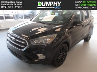 Used 2017 Ford Escape Titanium image 1