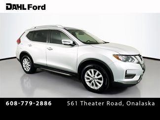 Used 2017 Nissan Rogue SV image 1