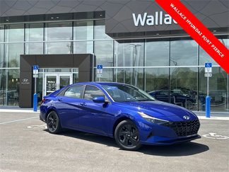 Used 2023 Hyundai Elantra Blue image 1