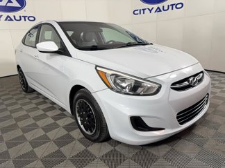 Used 2017 Hyundai Accent SE image 1