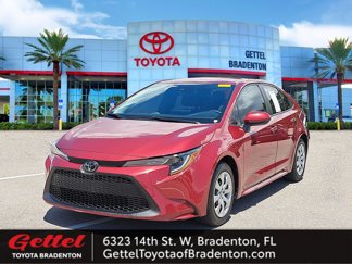 Certified 2022 Toyota Corolla LE image 1