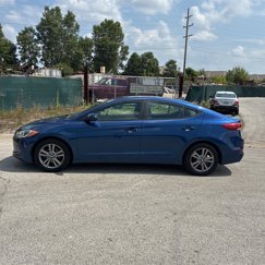 Used 2017 Hyundai Elantra SE image 1