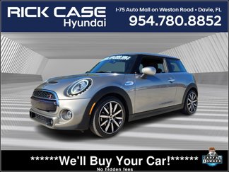 Used 2020 MINI Cooper S image 1