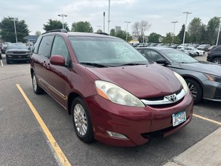 Used 2008 Toyota Sienna XLE image 1