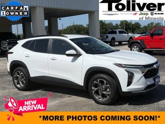 Used 2025 Chevrolet Trax LT w/ LT Convenience Package image 1
