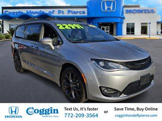 Used 2020 Chrysler Pacifica Touring-L w/ S Appearance Package image 1