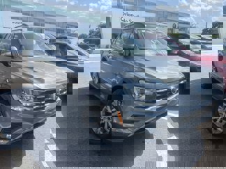 Used 2018 Volkswagen Tiguan S image 1