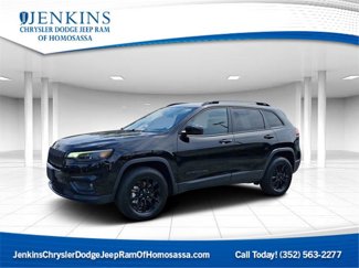 Used 2023 Jeep Cherokee Altitude Lux image 1