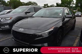 Used 2022 Hyundai Elantra SEL image 1