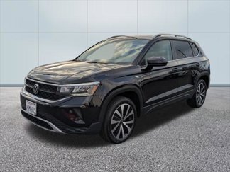 Certified 2022 Volkswagen Taos SE image 1