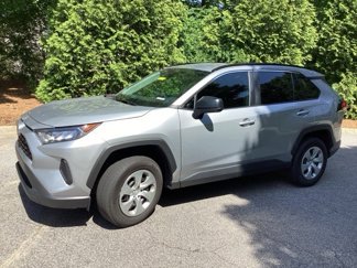 Used 2021 Toyota RAV4 LE image 1