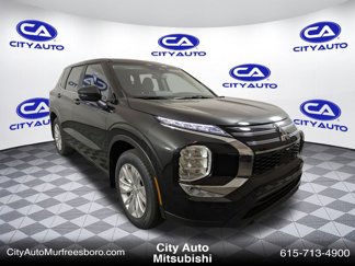 New 2025 Mitsubishi Outlander ES image 1