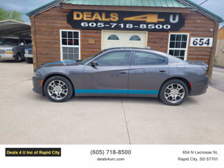 Used 2017 Dodge Charger SXT image 1