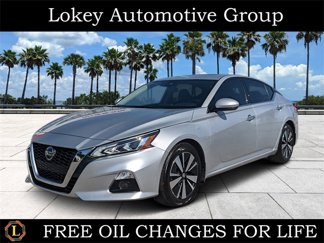 Certified 2021 Nissan Altima 2.5 SL image 1