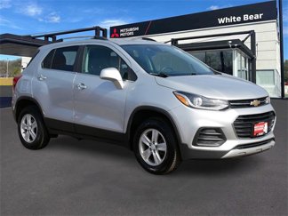 Used 2020 Chevrolet Trax LT w/ LT Convenience Package image 1