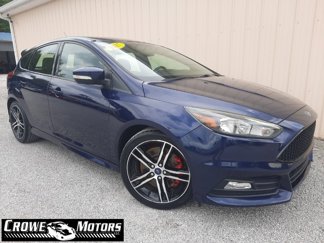 Used 2017 Ford Focus ST image 1