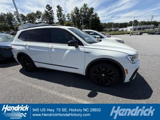 Used 2021 Volkswagen Tiguan SE R-Line image 1
